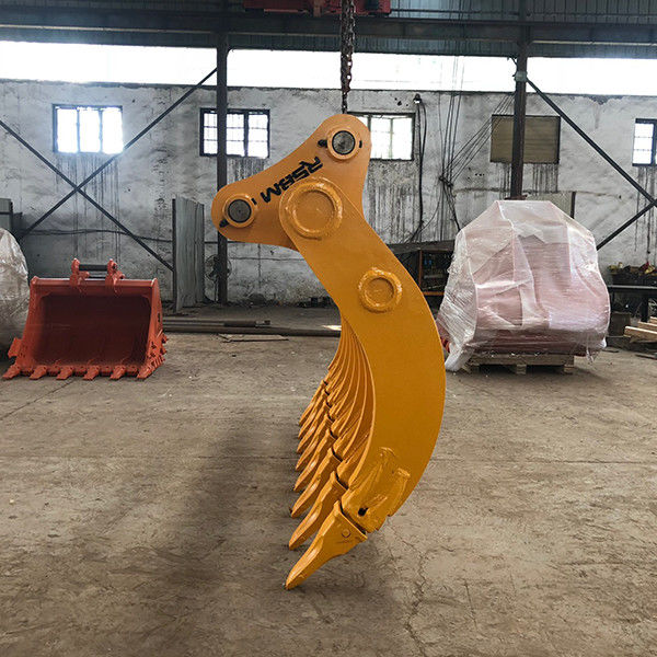 Xới đất được làm đơn giản bằng móng vuốt lấy đất 300-10000